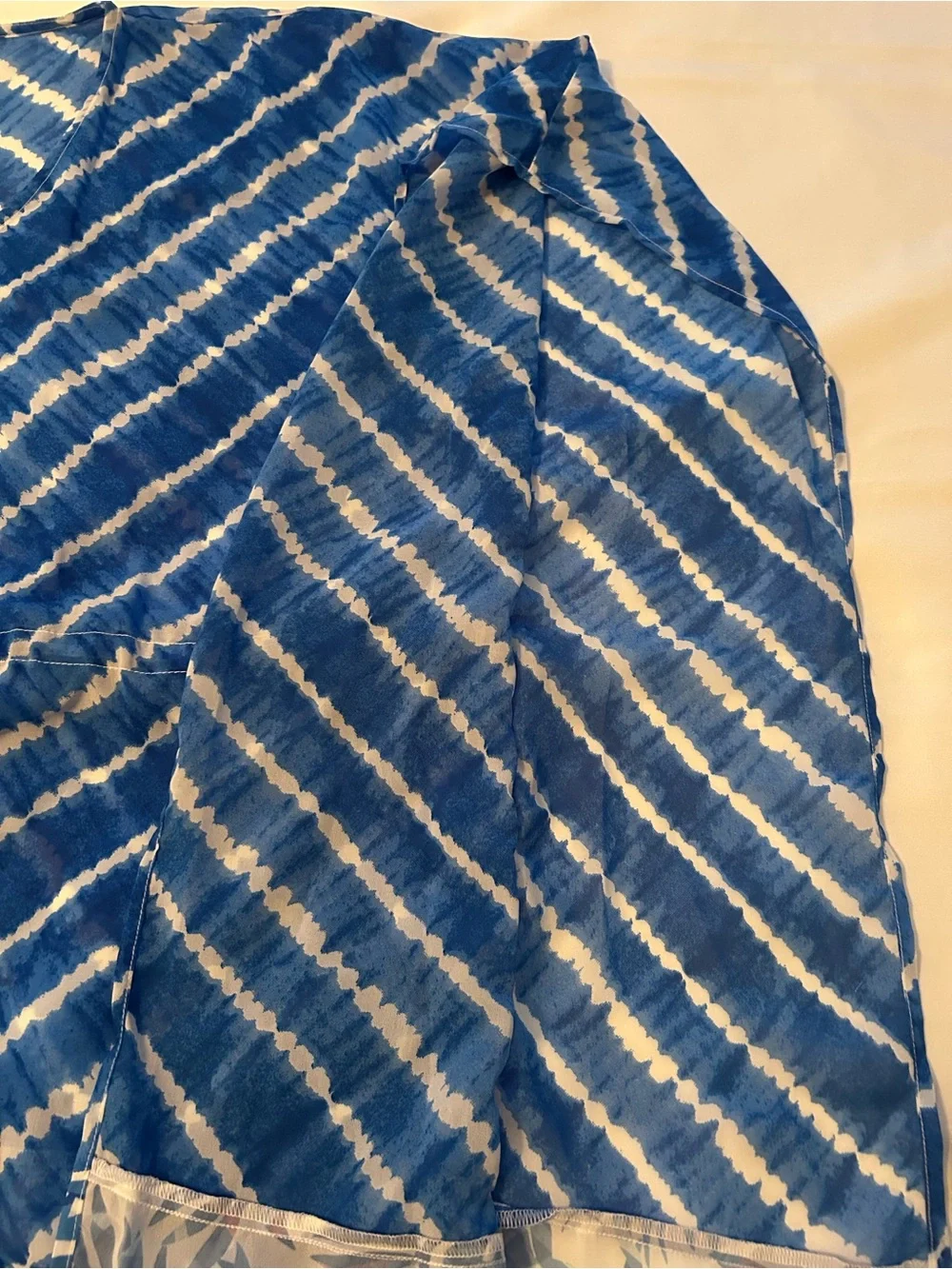 Swimsuits For All Blue and White Tie-Dye V-Neck cover up caftan size 14/16